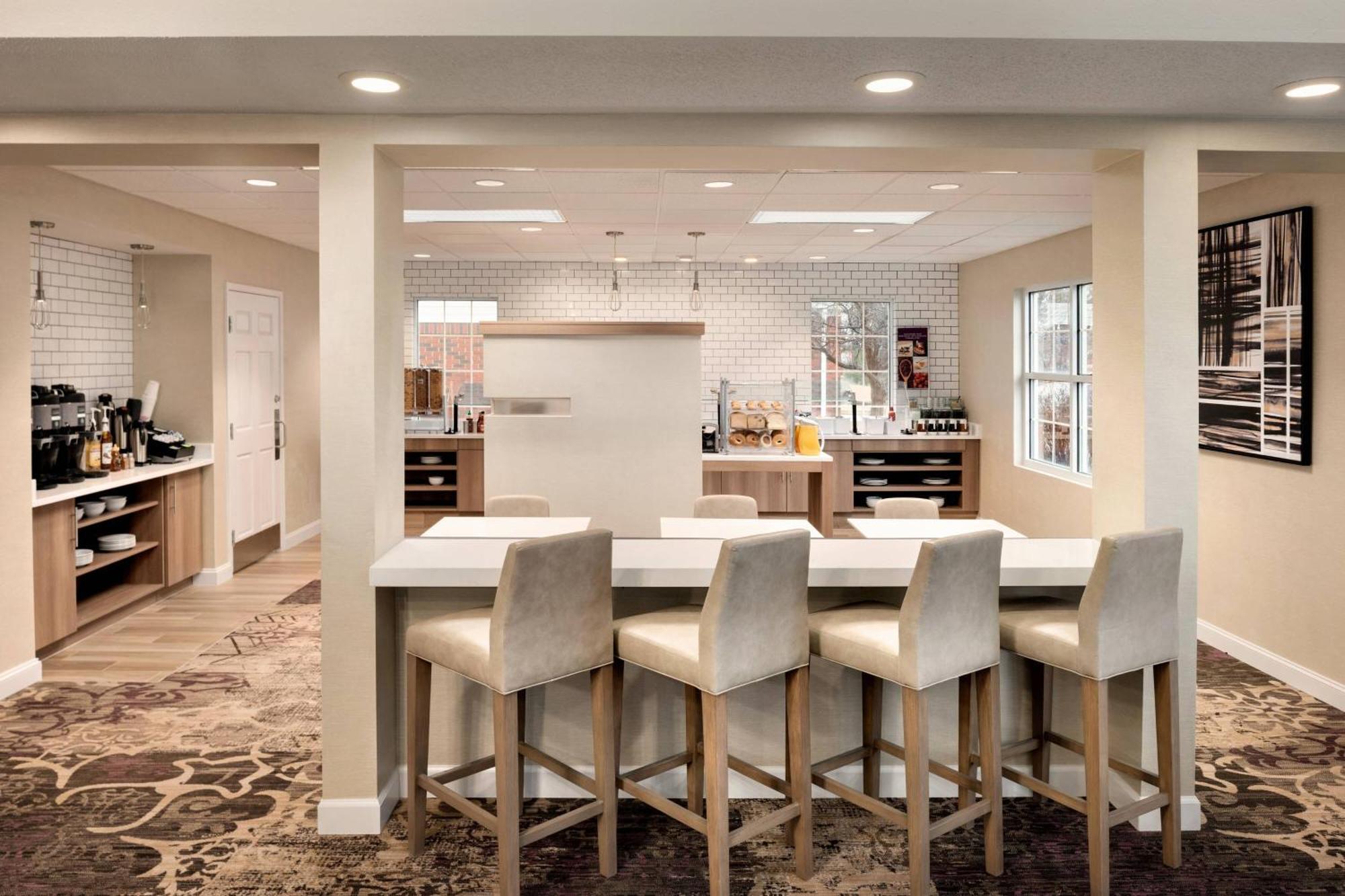Residence Inn By Marriott West Springfield Dış mekan fotoğraf